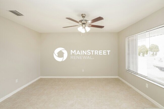 Building Photo - 3 Bedroom Pet-Friendly Home in palm bay, FL with Main Street Renewal