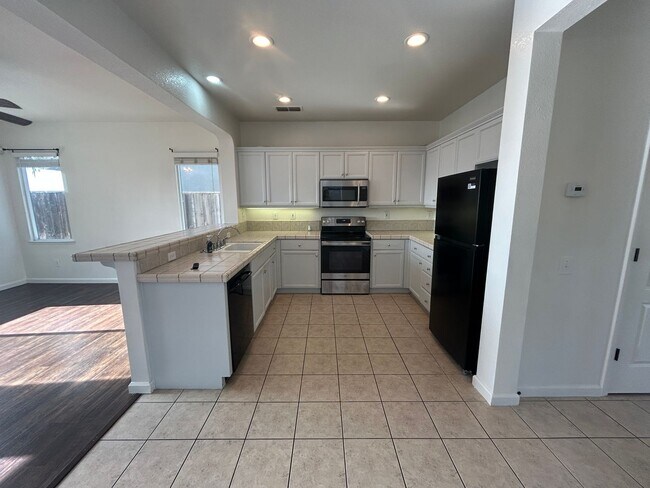 Foto del edificio - Nice home in North Turlock!