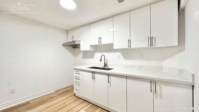 Photo du bâtiment - 2-164 Williamson Dr E