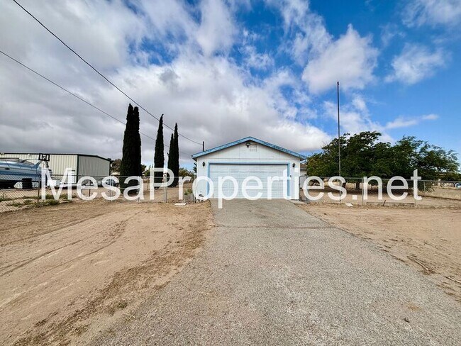 Foto del edificio - 9964 Arroyo Ave