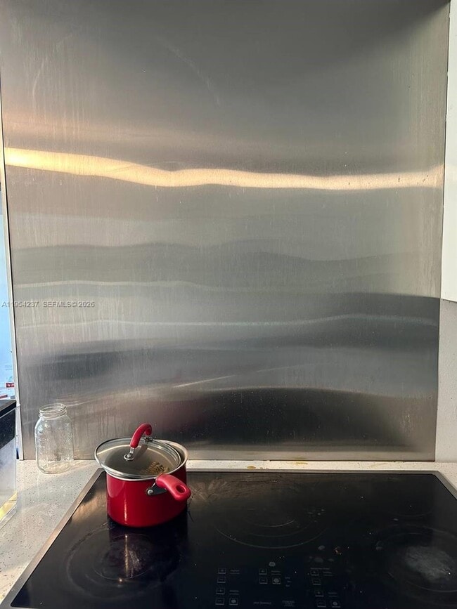 Foto del edificio - 3720 Inverrary Dr