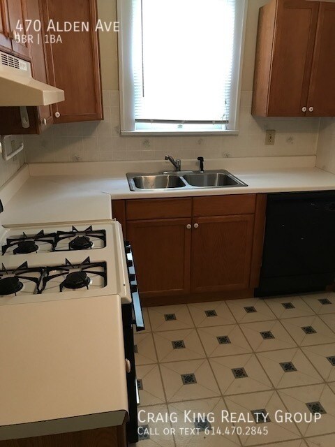 Foto del edificio - 470 Alden Ave