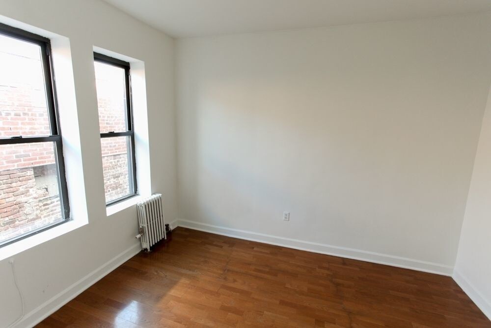 Primary Photo - 137 Sullivan St