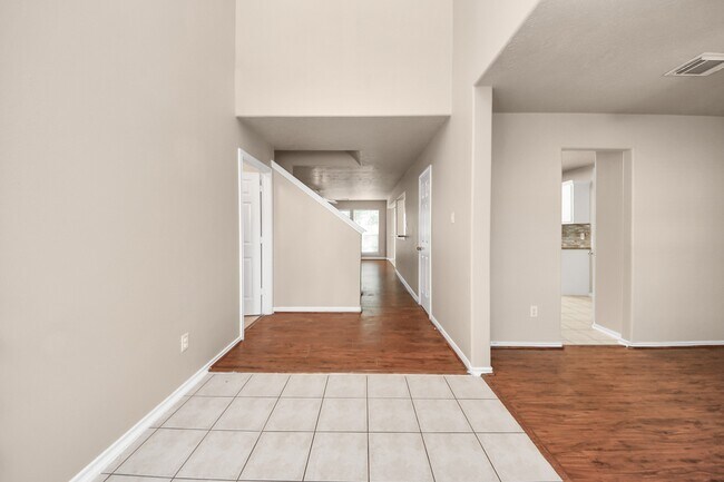 Foto del edificio - 20615 Rustic Hearth Ct