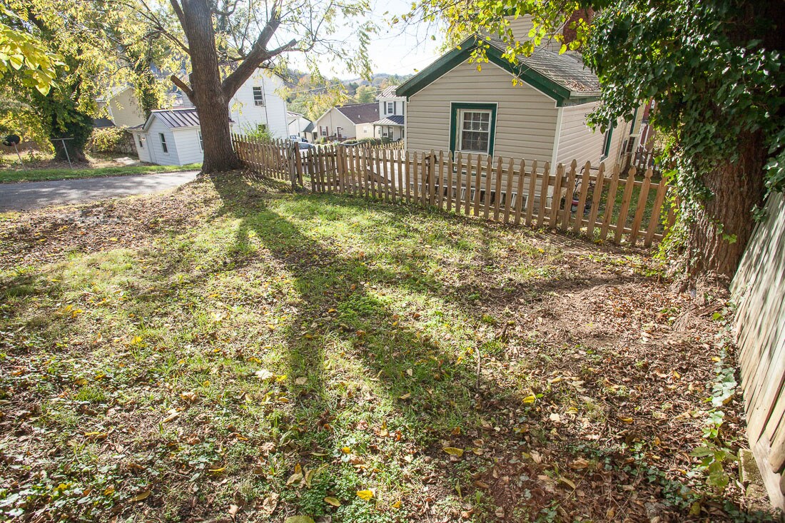 Foto del edificio - 415 Gooch St