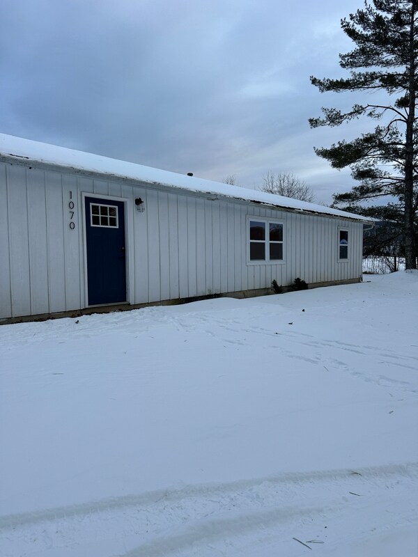 Foto del edificio - 1070 Lusters Gate Rd