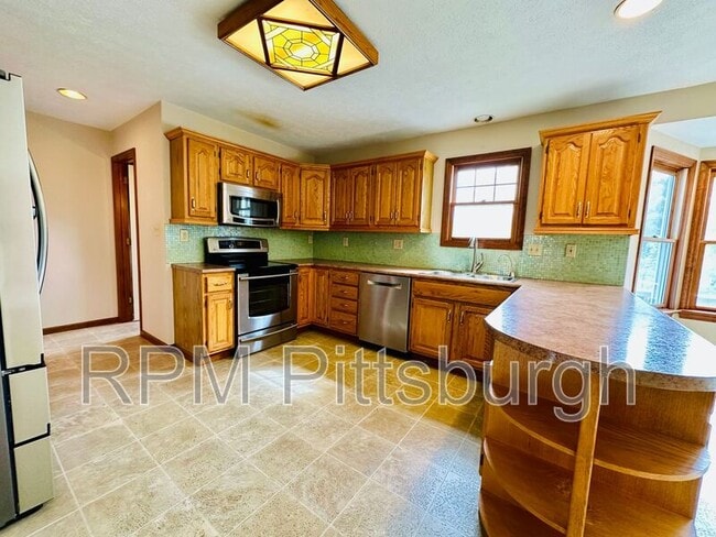 Building Photo - 117 Pauline Dr