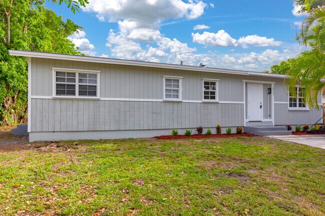 Foto del edificio - 3931 Kewanee Rd