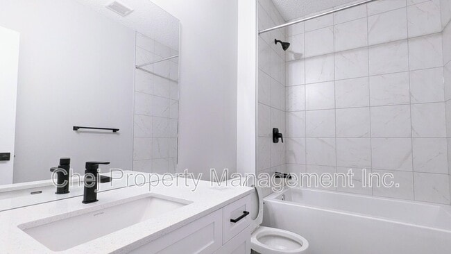 Building Photo - 115 Stiles Bend