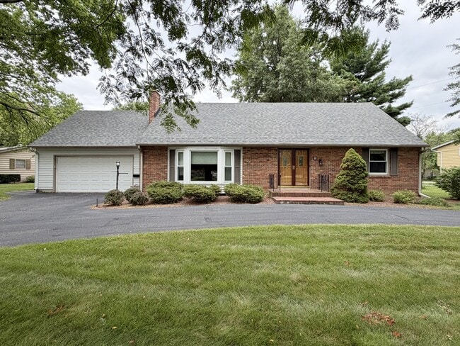 Building Photo - 85 S Huron Dr