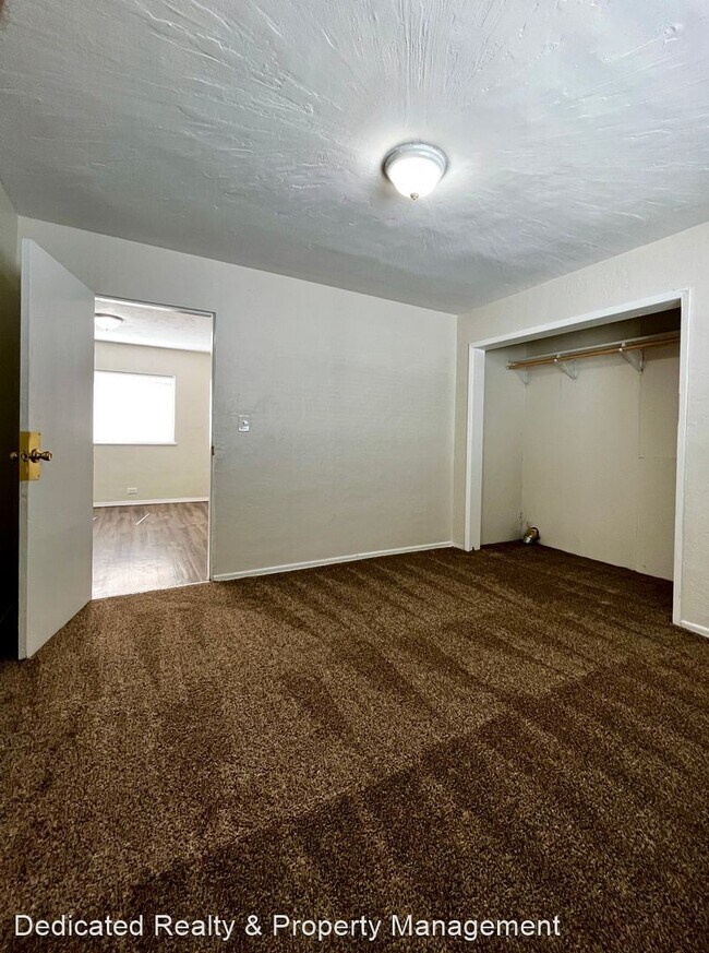 Foto del edificio - 3 br, 1 bath House - 910 N. Naches Ave