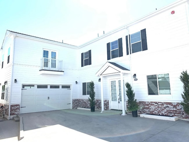 Photo - 4225 Ince Blvd Townhome