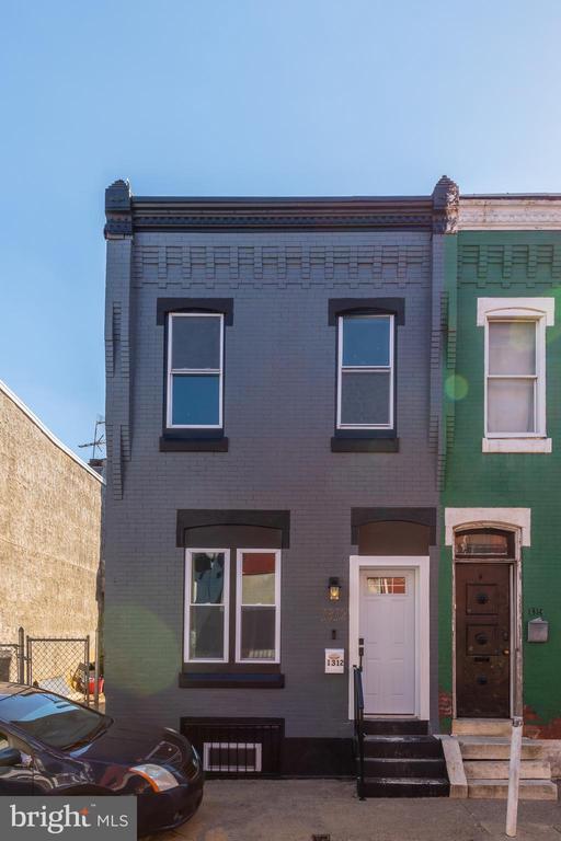 Building Photo - 1312 W Seltzer St