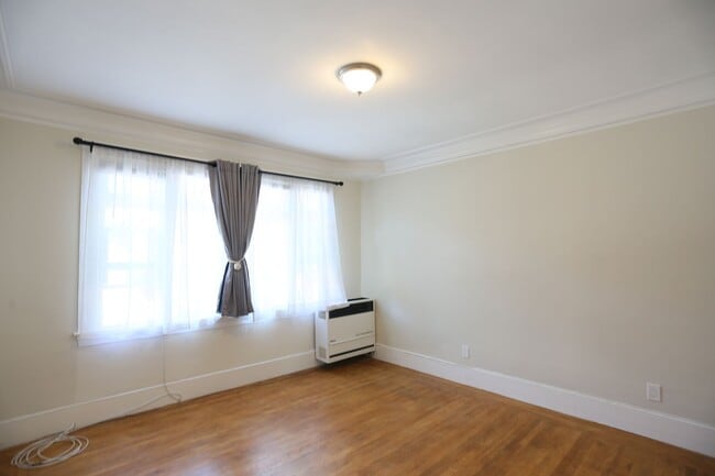 Photo - 1540 Hyde St Apartment