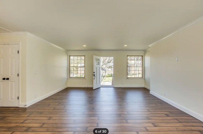 Building Photo - 513 Amalie Ct