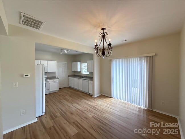 Foto del edificio - 9402 Darwick St