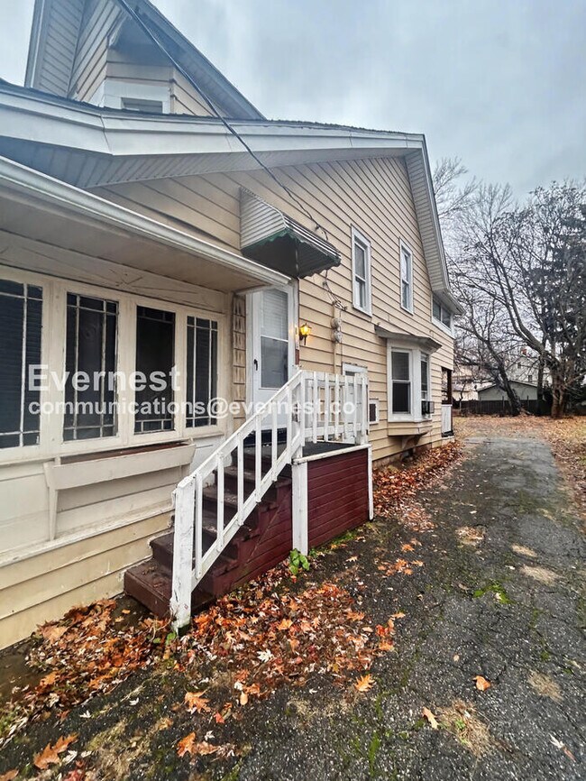 Foto del edificio - 3880 W 37th St