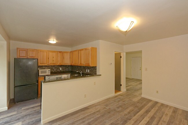 Building Photo - 78 1st St