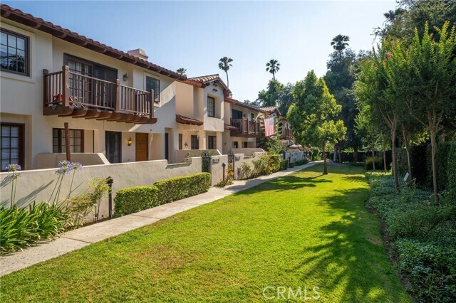 Foto del edificio - 443 E Bougainvillea Ln