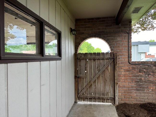Foto del edificio - 3346 E Whiteside St