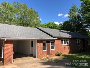 Building Photo - 2043 Dale Ave
