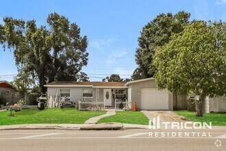 Building Photo - 4980 94th Ave