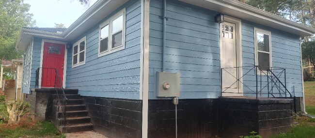 Foto del edificio - 1368 Diamond Ave SE