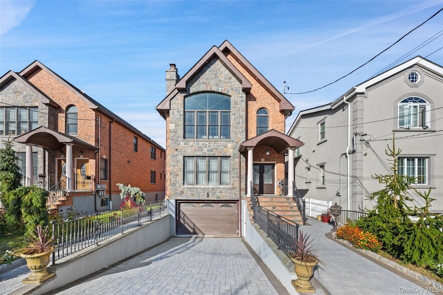 Photo - 2063 Narragansett Avenue Unit