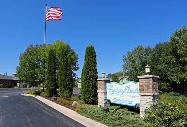 Building Photo - Casaloma Creek Apartments