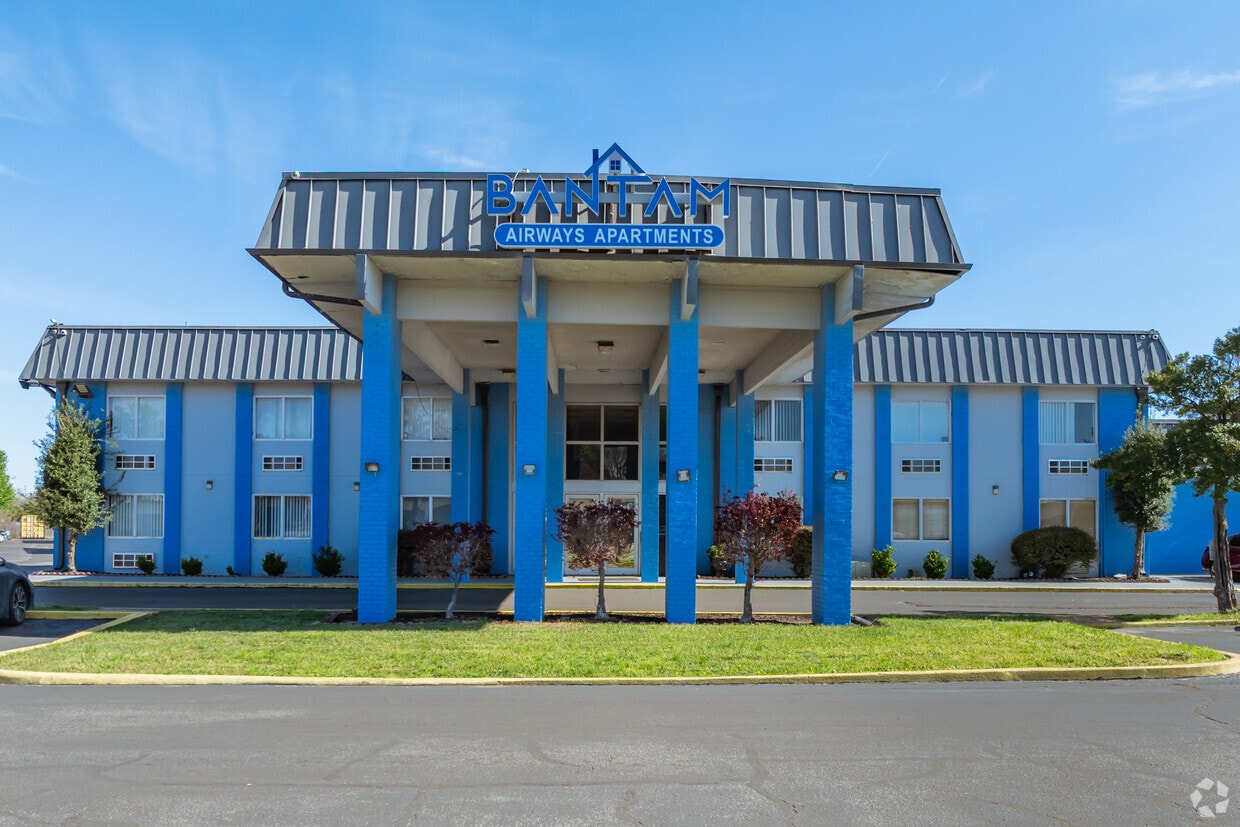 Building Photo - Bantam Apartments