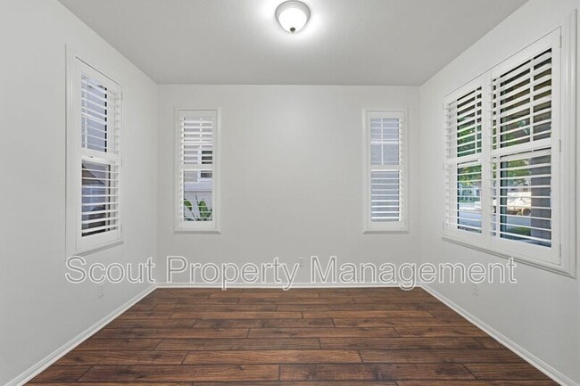 Foto del edificio - 40026 Somerville Ln