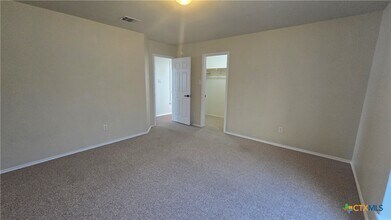 Building Photo - 235 Lottie Ln