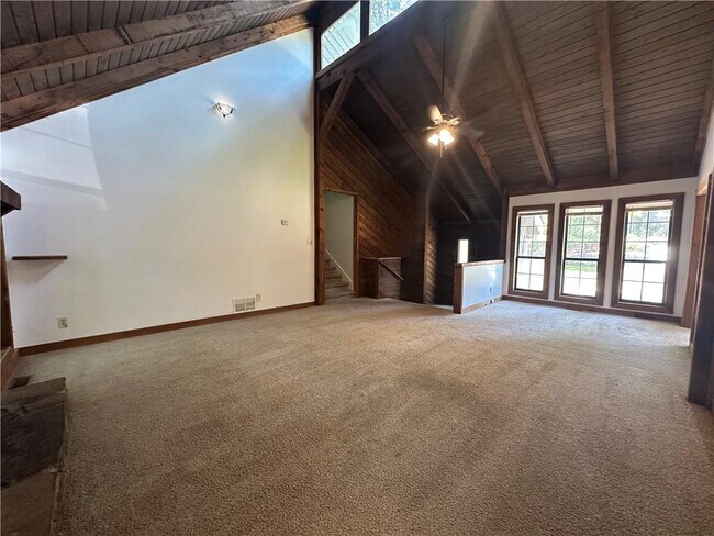 Foto del edificio - 330 Homestead Cir NW