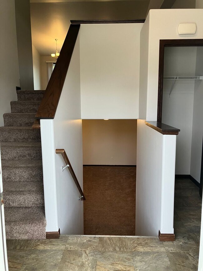 Foto del edificio - 3 Bed 2 Bath Twin Home