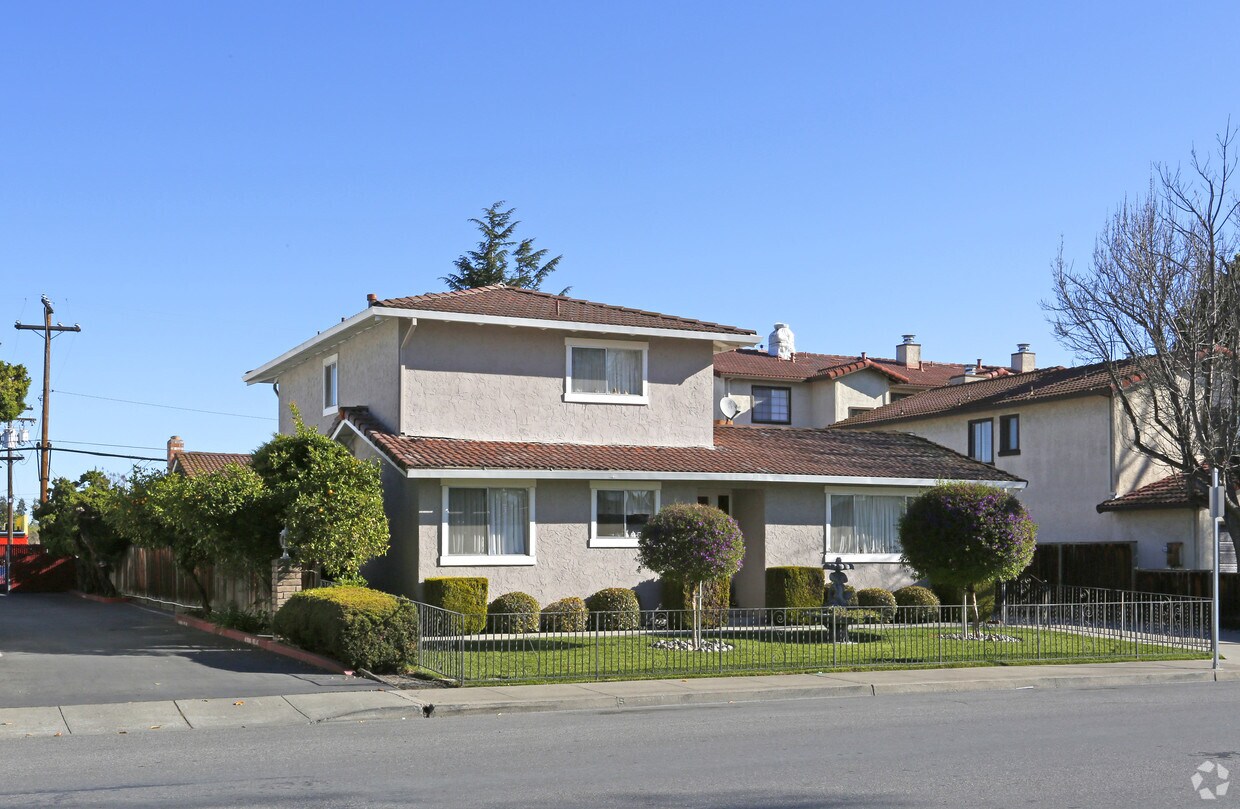 Foto del edificio - 2275-2277 Anna Dr