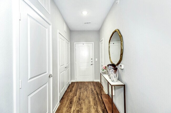 Foto del edificio - Farmhaus Apartments