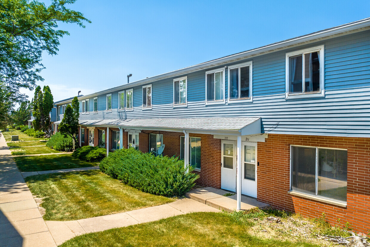 Primary Photo - Rosewood Townhomes