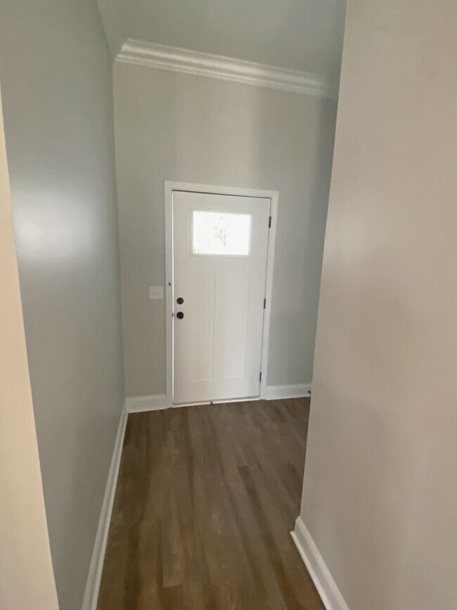 Foto del edificio - 3 bedrooms, 2 baths in Hahira/North Lownde...