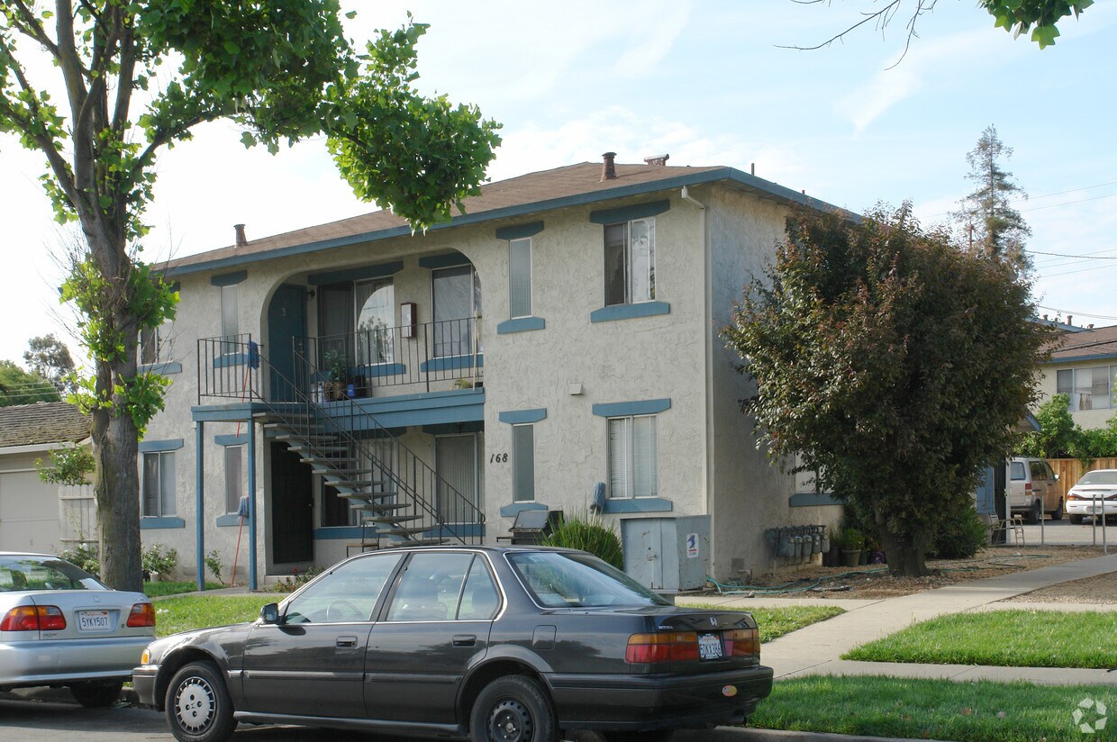 Foto del edificio - 168 Danze Dr