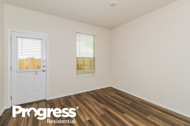 Foto del edificio - 267 Cobb Br Dr