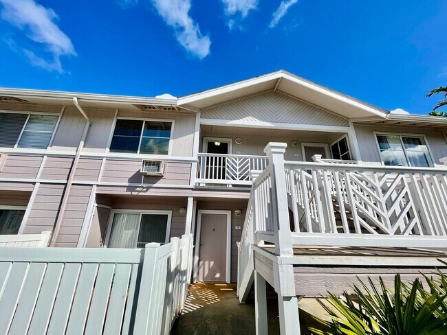 Foto del edificio - Discover a refreshed 2-bedroom, 2-bathroom residence in Mililani Mauka, complete with 2 parking s...