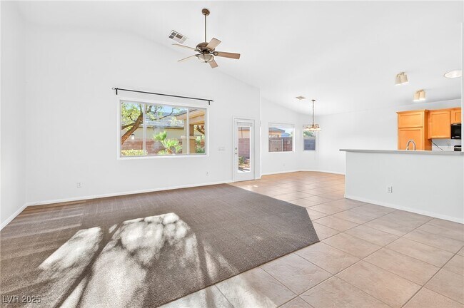 Foto del edificio - 3798 Greenfield Lakes St