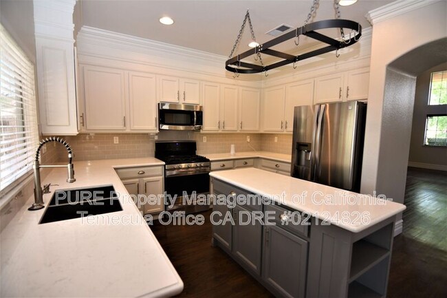 Foto del edificio - 45405 Eagle Crest Ln