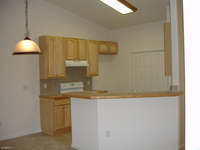 Building Photo - 36 Pony Express Dr