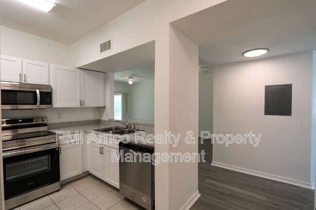 Foto del edificio - 9519 Newdale Way