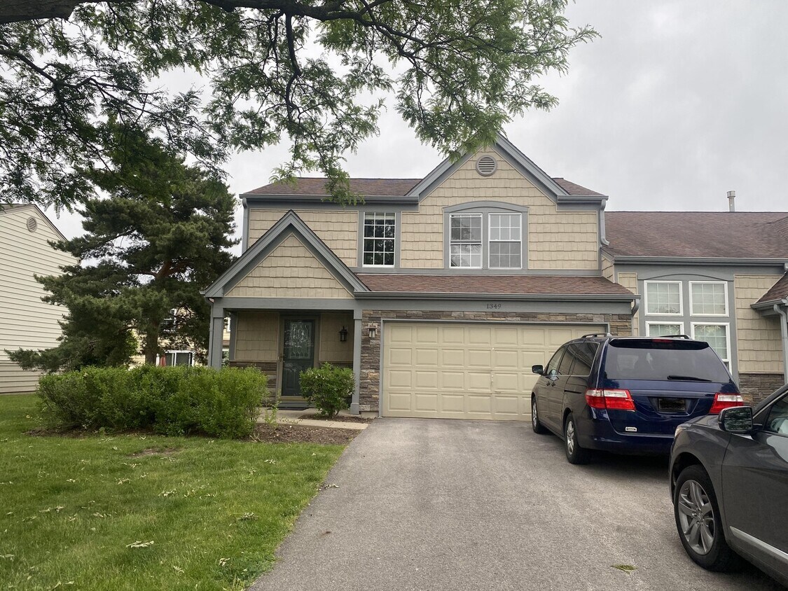 Primary Photo - 1349 Woodlake Dr