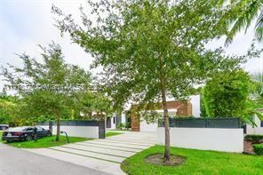 Building Photo - 5 br, 5.5 bath House - 7940 SW 58th Ct # N...