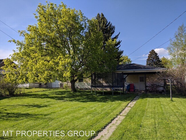 Building Photo - 3 br, 1.5 bath House - 505 W. Kent