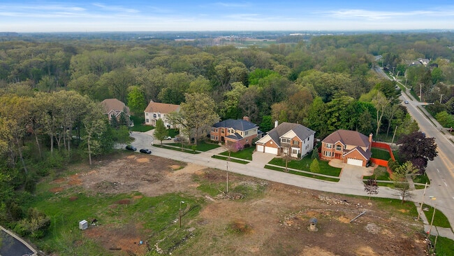 Building Photo - 1567 N Haven Dr
