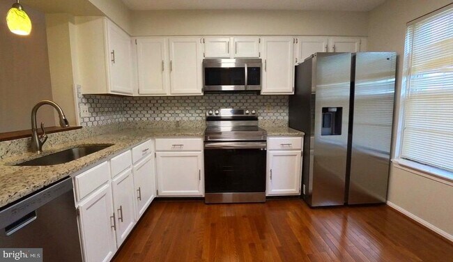 Foto del edificio - 11747 Lone Tree Ct